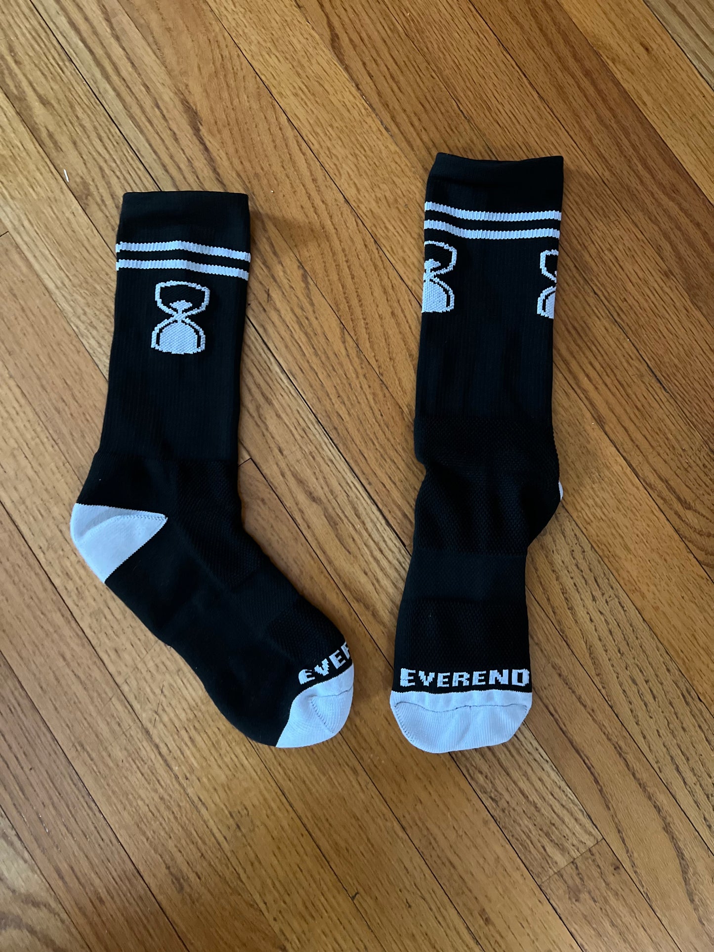 Hourglass Crew Socks